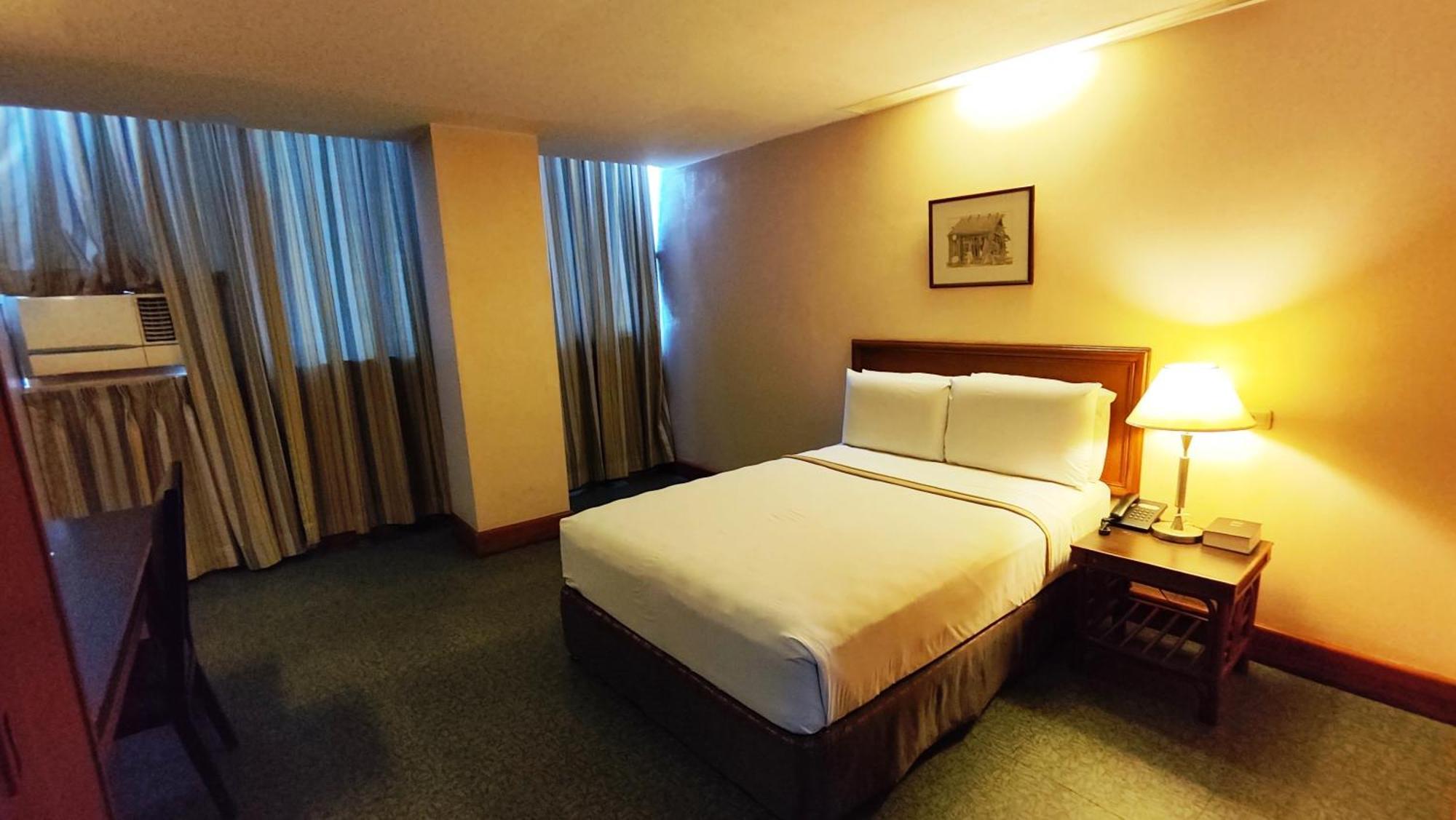 Rajah Park Hotel By Hiverooms Cebu Екстер'єр фото