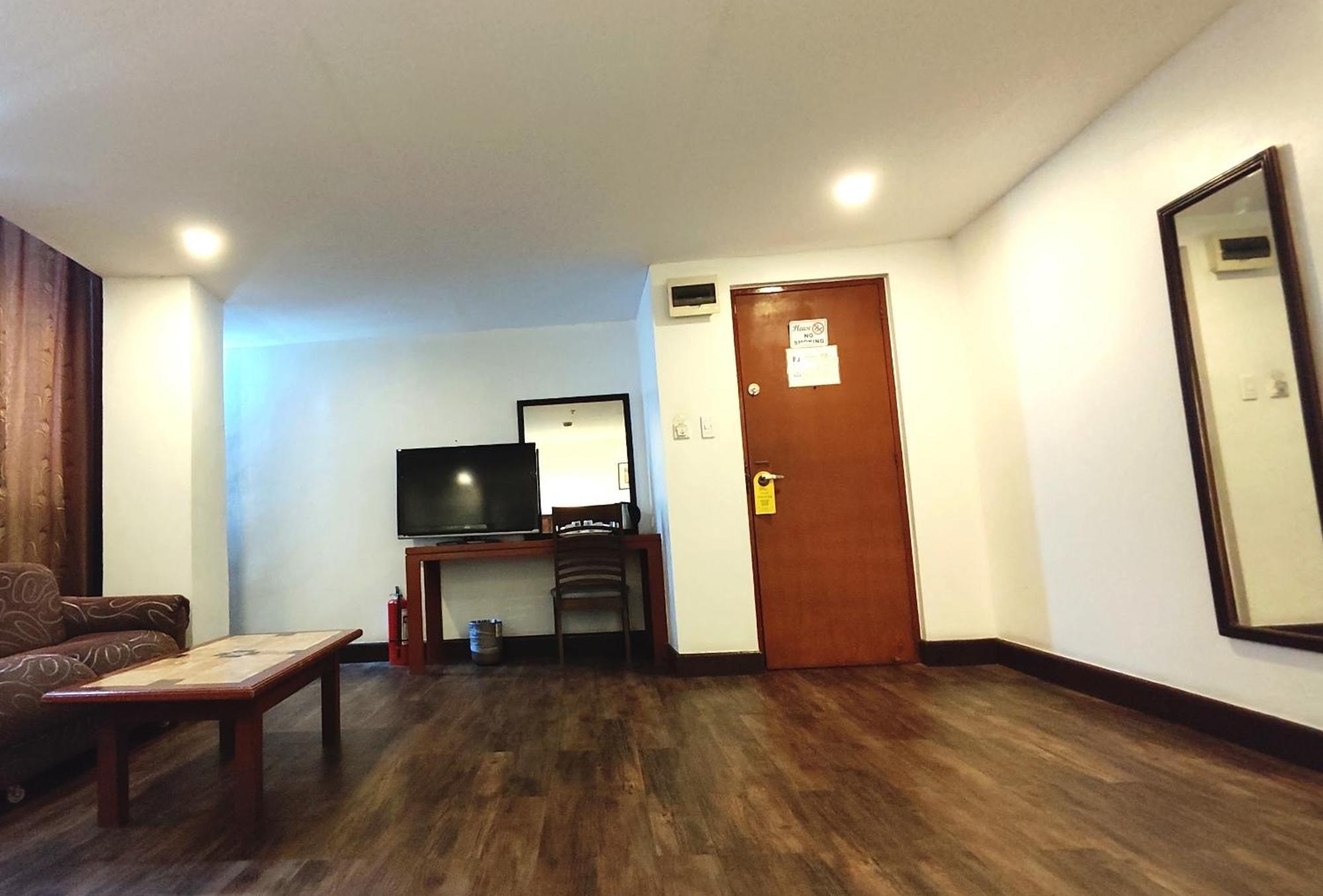 Rajah Park Hotel By Hiverooms Cebu Екстер'єр фото