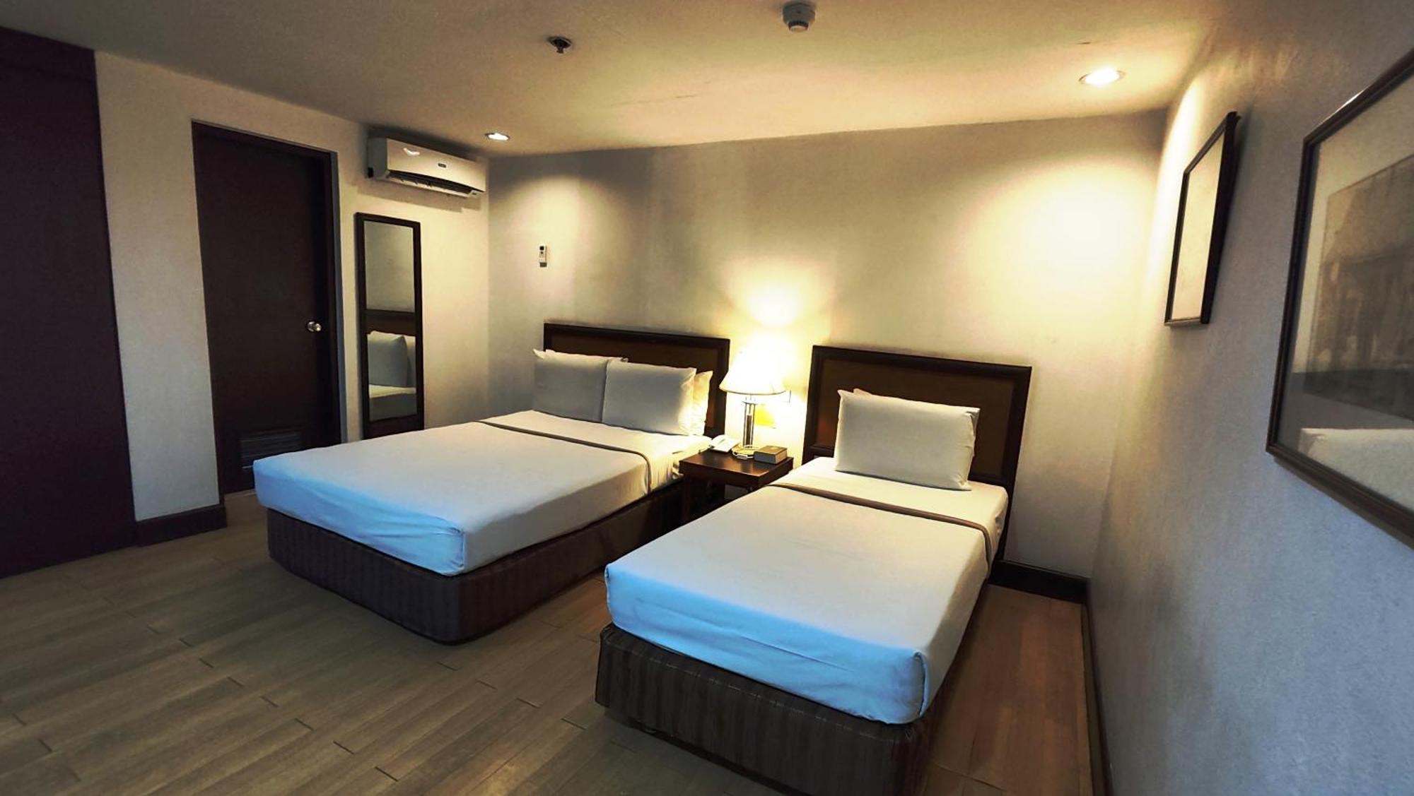 Rajah Park Hotel By Hiverooms Cebu Екстер'єр фото