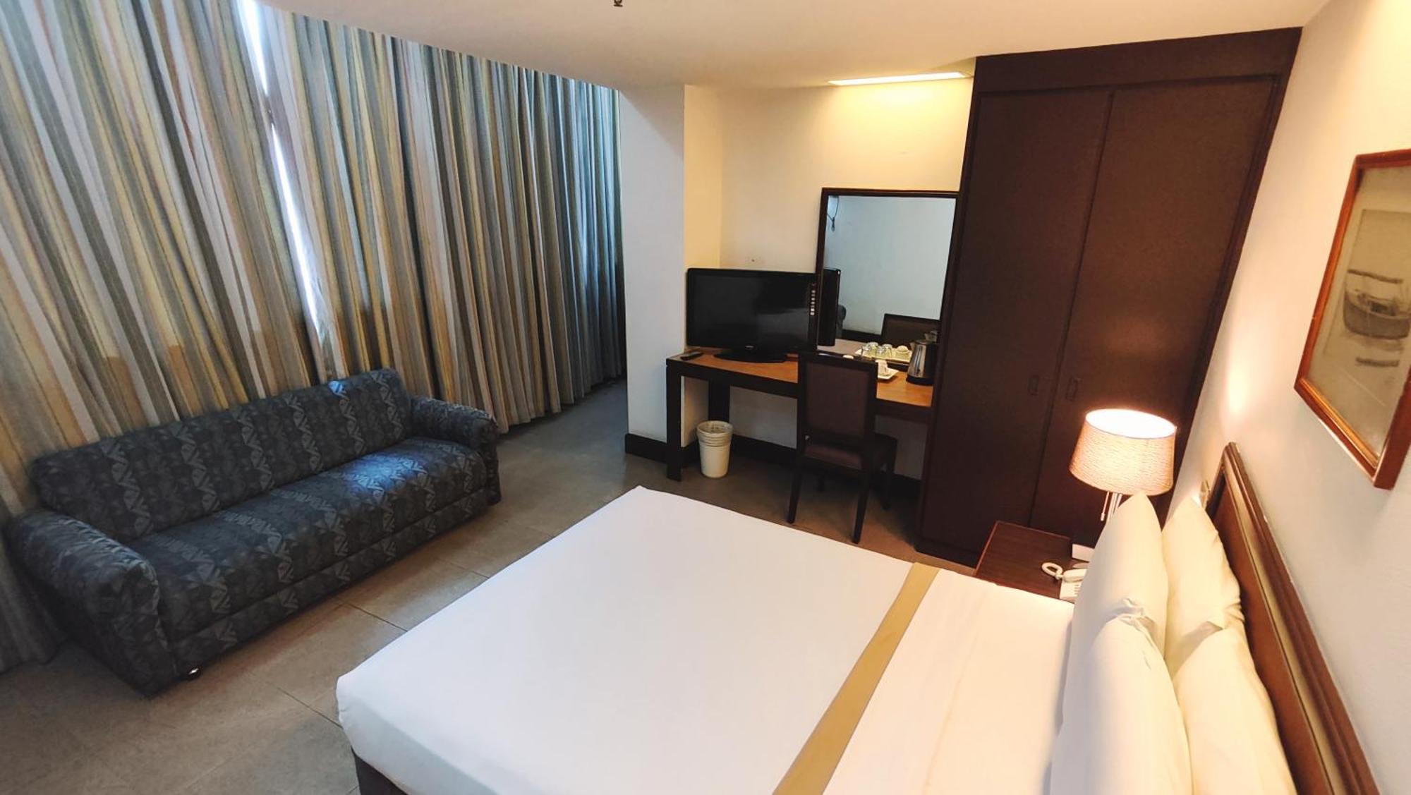 Rajah Park Hotel By Hiverooms Cebu Екстер'єр фото