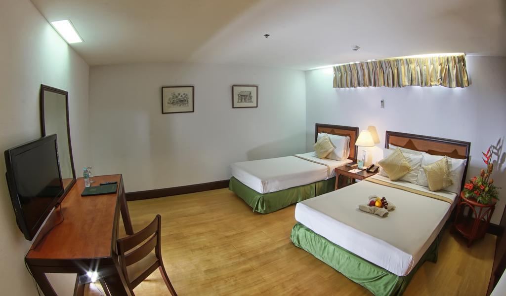 Rajah Park Hotel By Hiverooms Cebu Екстер'єр фото
